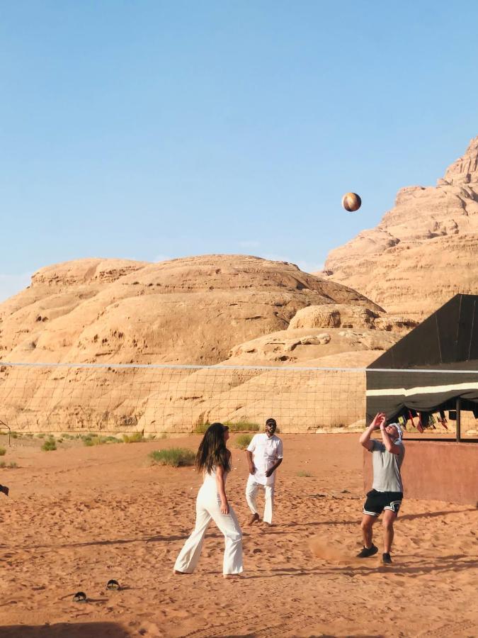 Flowers Rum Camp Wadi Rum Exteriér fotografie